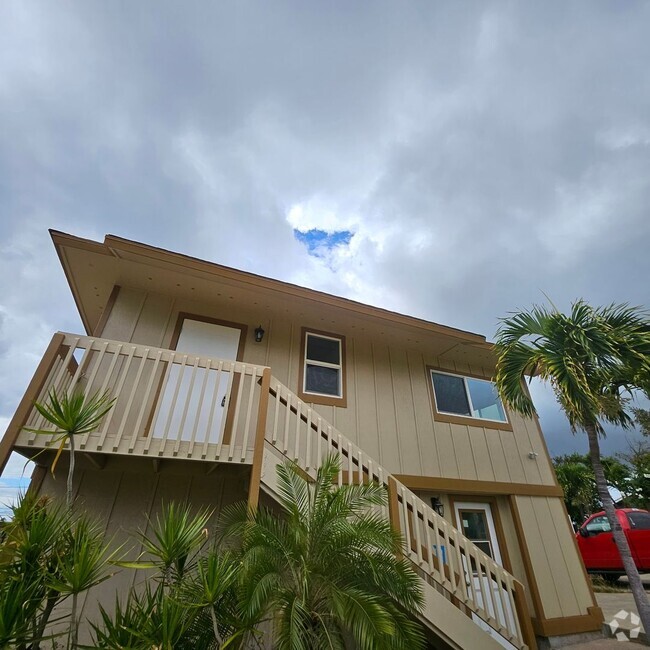 Building Photo - 3/1 South Kihei Rd Upstairs Unit Rental