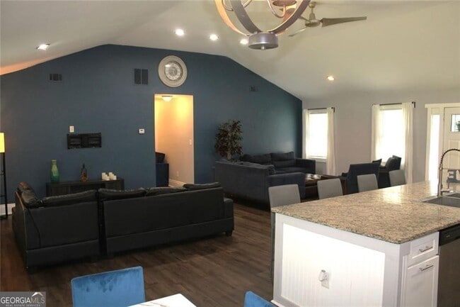 Photo - 4495 Kent Rd