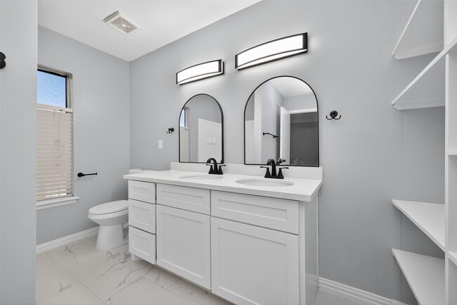 Photo - 11504 Village Pl Dr Unidad 107