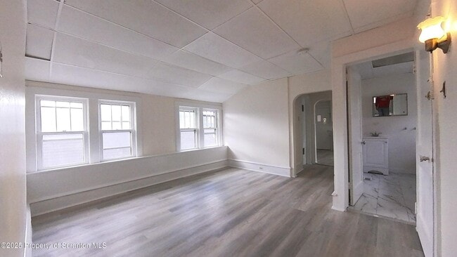 Photo - 52 Luzerne St