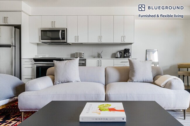 Photo - 4609 Union Bay Pl NE Unidad FL3-ID888