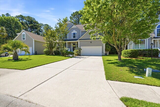 Photo - "Exquisite 4-Bed Sanctuary with Cozy Fireplace & Spacious 2,204 Square Foot Layout on Willoughby ...