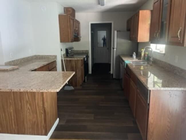 Photo - LARGE 4 BEDROOM 3 BATH HOME AVAILABLE NOW