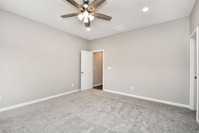 Photo - Great spacious home in Willard