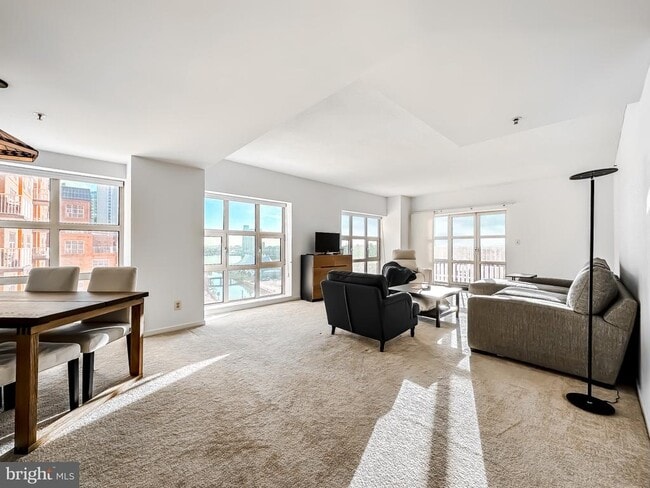 250 S President St Unit 702