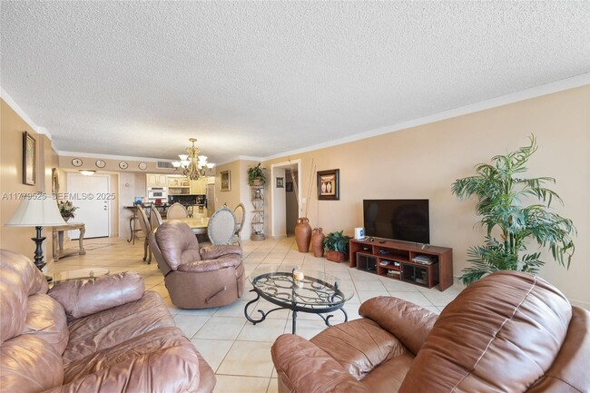 Photo - 3725 S Ocean Dr Unidad 1124