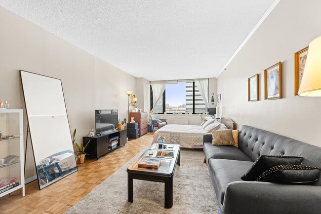 Building Photo - 45 River Dr S Unit 808A