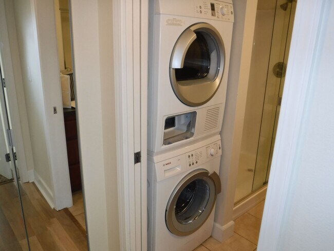 Photo - Newly Remodeled Downtown Stunner - Close t... Unit 207