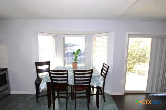 Photo - 905 N 19th St