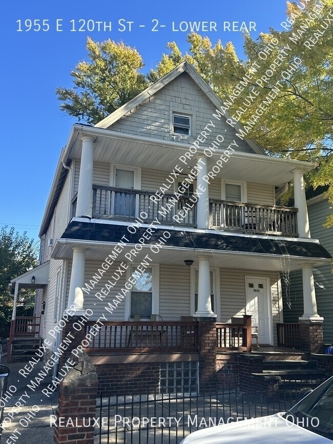 Building Photo - 1955 E 120th St Unit 2- lower rear