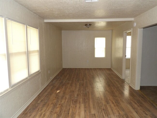 Photo - 1111 NW Andrews Ave