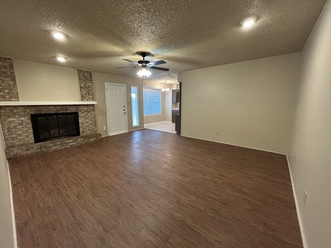 Photo - 1805 Broadmoor Dr