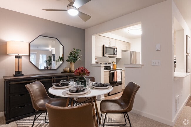 2BD, 2BA - 921SF - Meridian Pointe Apartment Homes