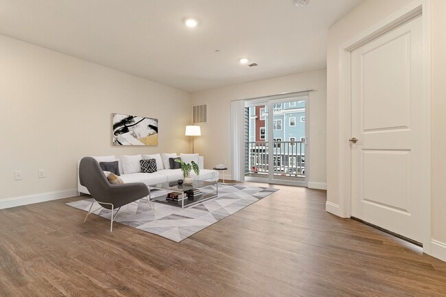 Photo - Beaver Brook Crossing Apartments