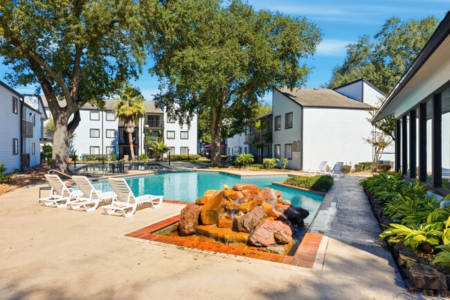 Woodtrail Apartment Homes
