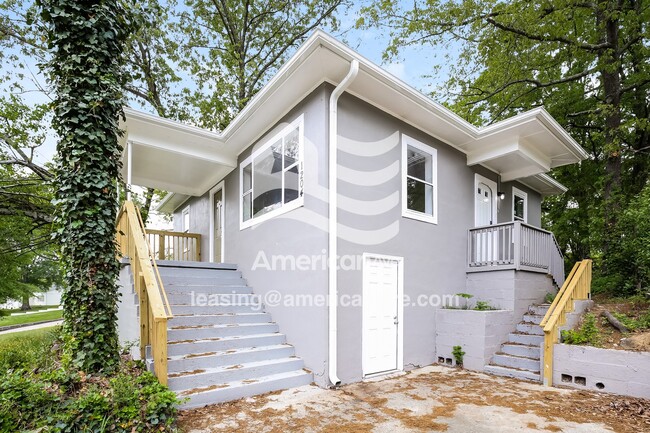 Photo - 1204 Bellevue St