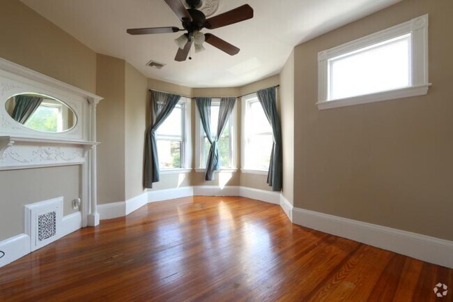 Building Photo - 3 Parker Hill Ter Unit Parker Hill Ter Rental