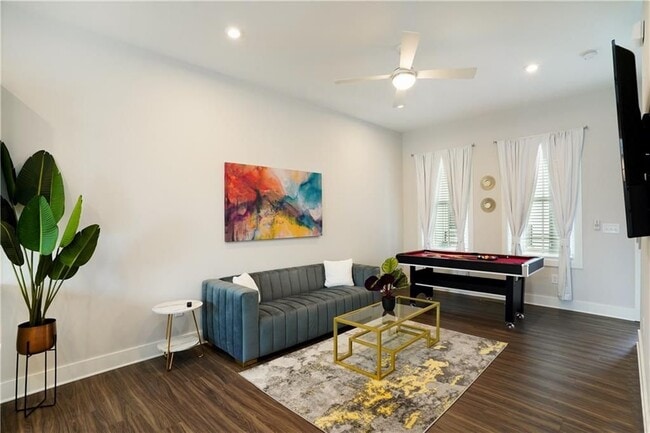 Photo - 154 Chestnut Cir