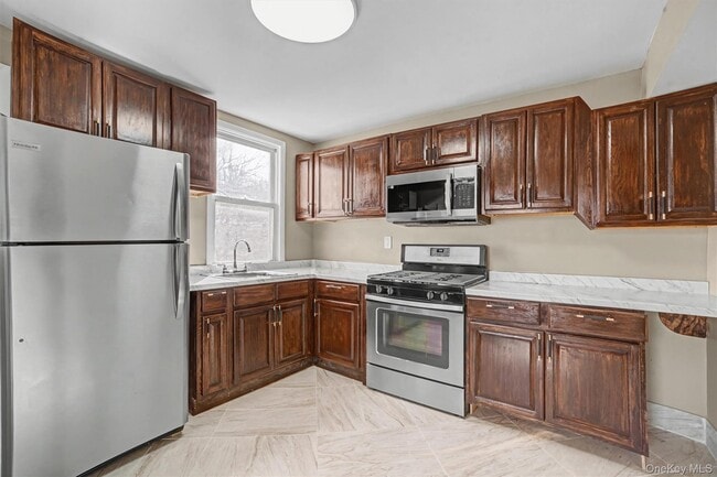 Photo - 156 Beech St