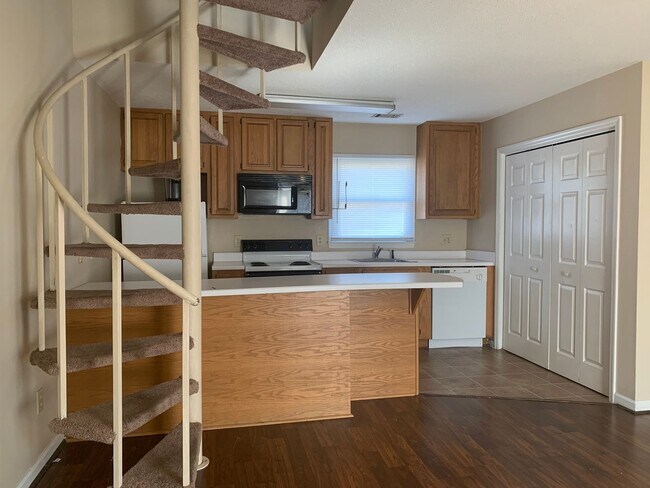 Photo - Courtyard Condominiums 14 & 16 Unit 14