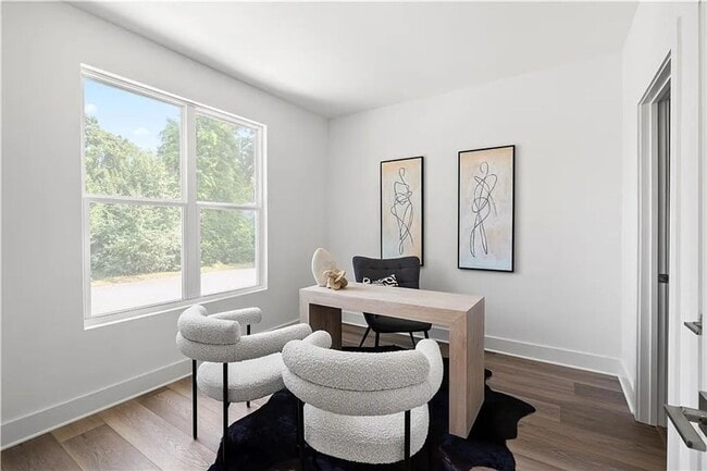 Photo - 517 Motivation Cir NW