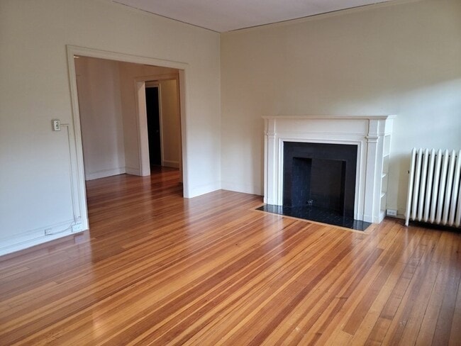 Photo - 7 Lewis Rd Unit 2