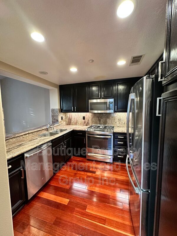 Photo - 722 Timberwood