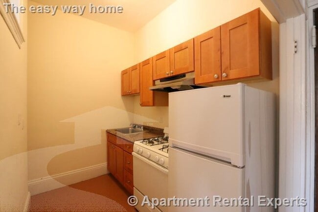 Building Photo - 2 Ware St Rental