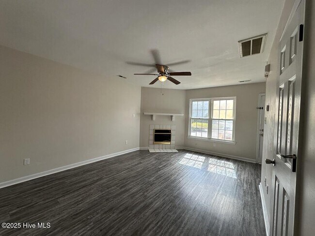 Photo - 1061 W Pueblo Dr