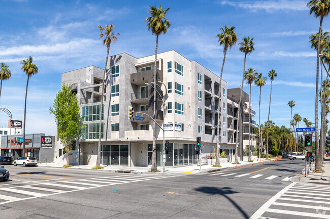 Building Photo - The Palms at Kittridge Rental