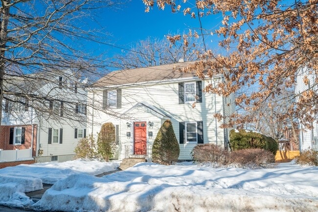 Building Photo - 126 Washington Ave Unit 2