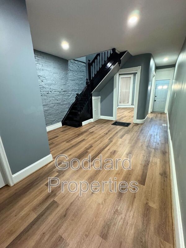 Photo - 1313 E North Ave