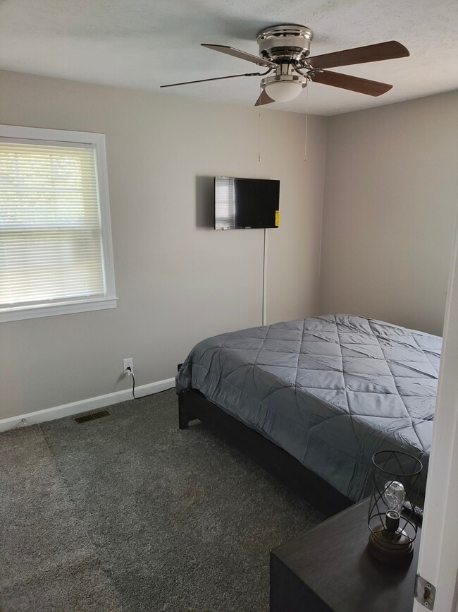 Photo - 6231 Lansford Dr