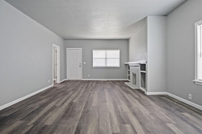 2247 NW 34th St
