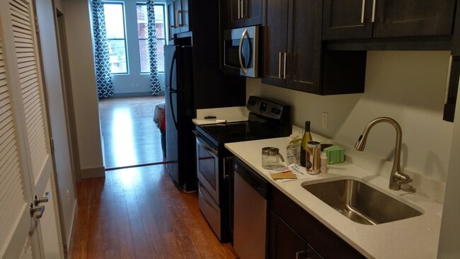 Kitchen - 124 S Main St Unit #2B