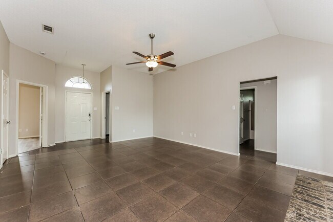 Photo - 706 Valleycreek Rd
