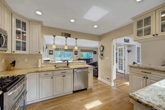 Photo - 5 Boulder Ln