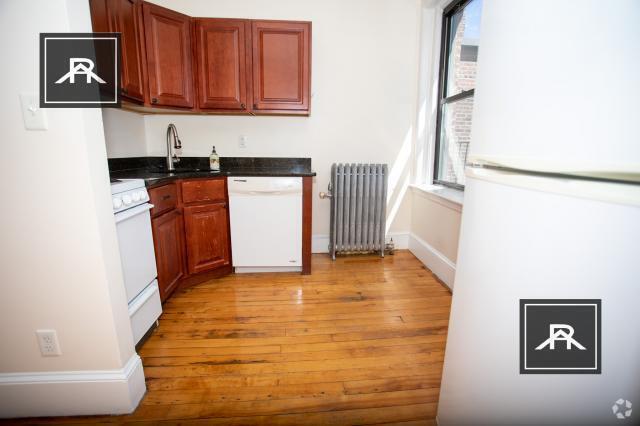 Building Photo - 1 bedroom in Allston MA 02134 Unit 16 Rental