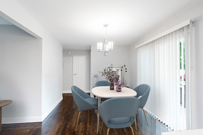 Photo - Royal Gardens