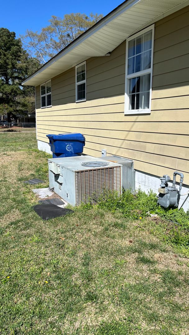 Photo - 504 Dixon St