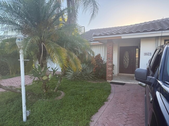 9872 SW 145th Pl