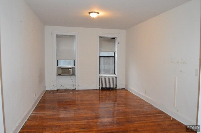 Building Photo - 922 Third Avenue Unit 5F Rental