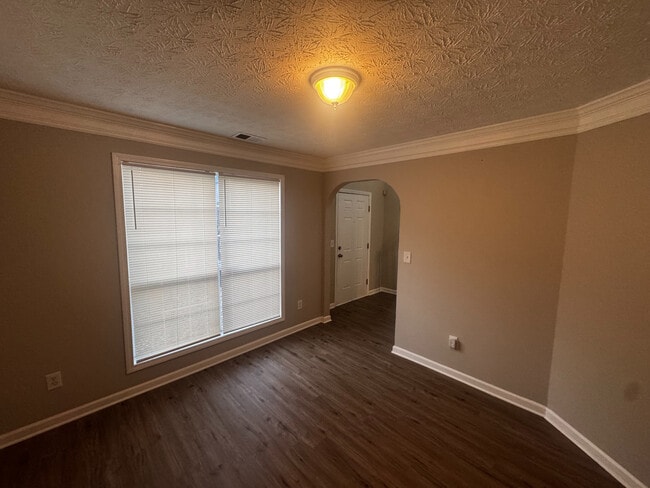 Photo - Room in House on Tara Bend