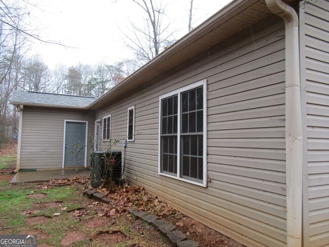 Photo - 95 Live Oak Rd