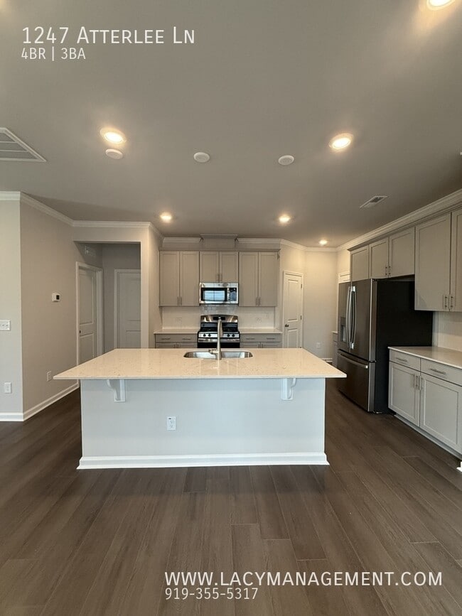 Photo - 1247 Atterlee Ln