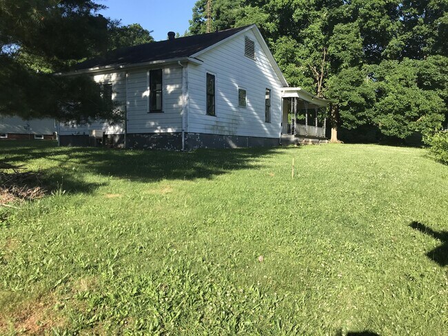 Photo - 402 S Hall St