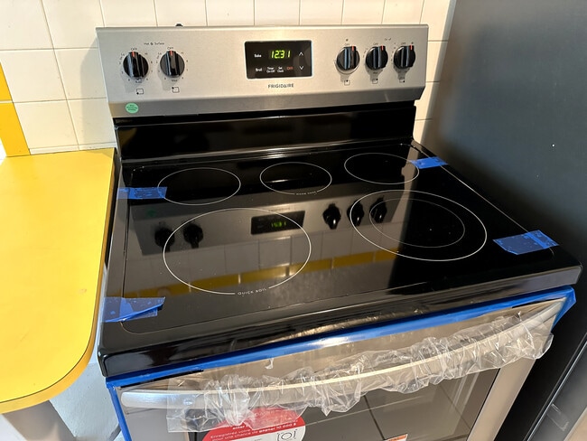 Photo - 715 51st Ave N