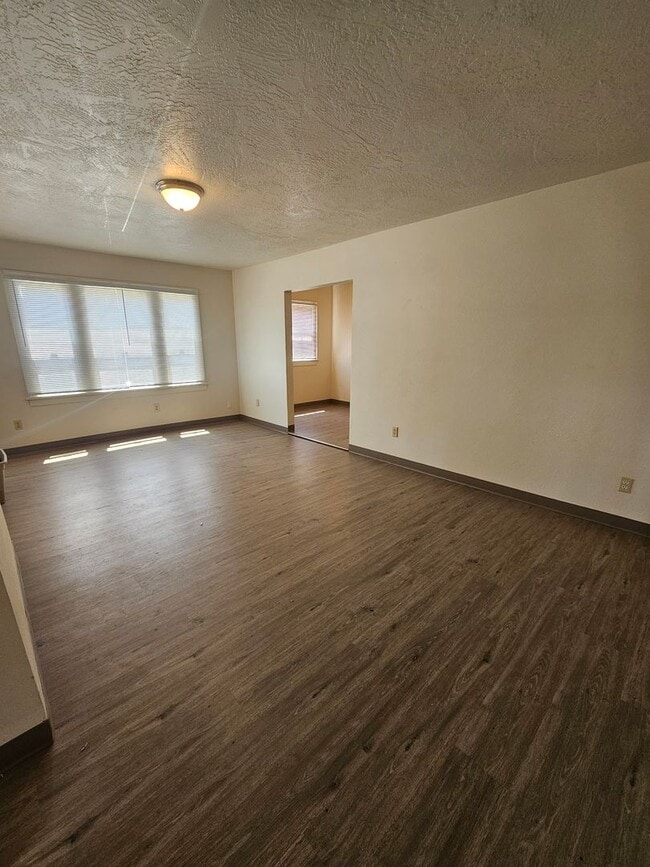 Photo - Charming 2 Bedroom Home!