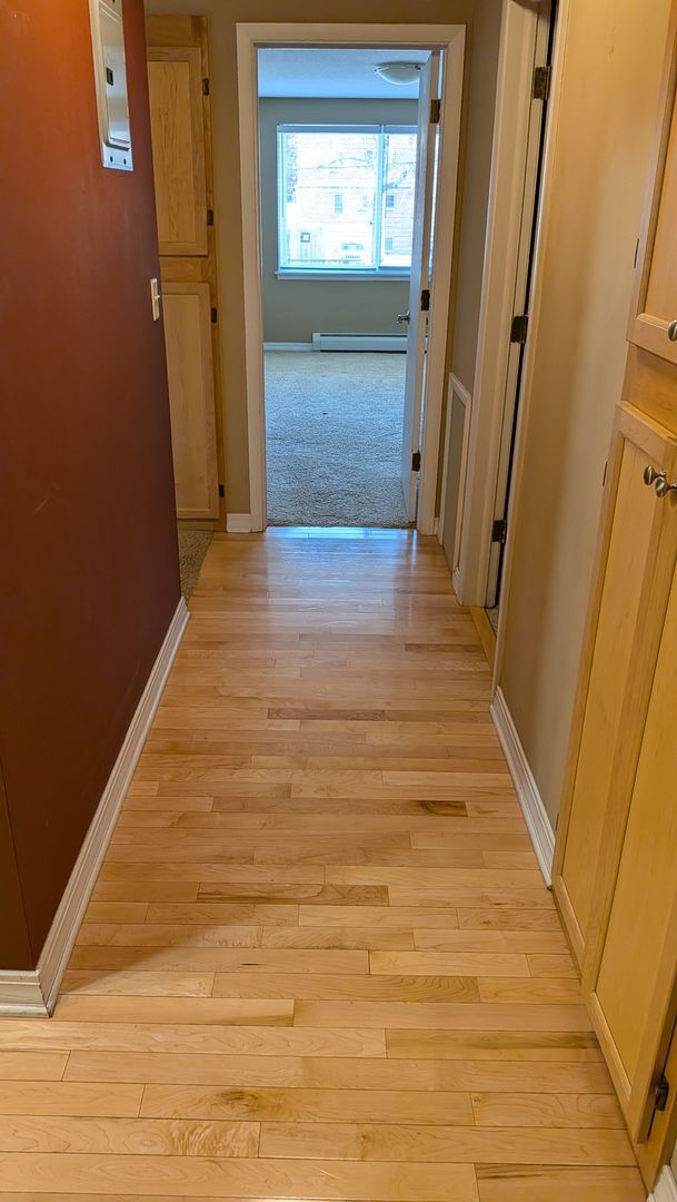 Photo - Beautuful 1 bed condo close to linden hills shopping, paths and the lakes! Unidad 202