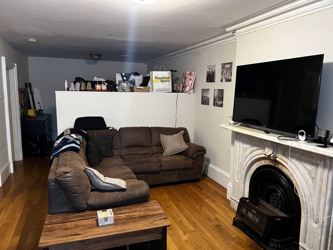 Building Photo - 691 Massachusetts Ave Unit 1A